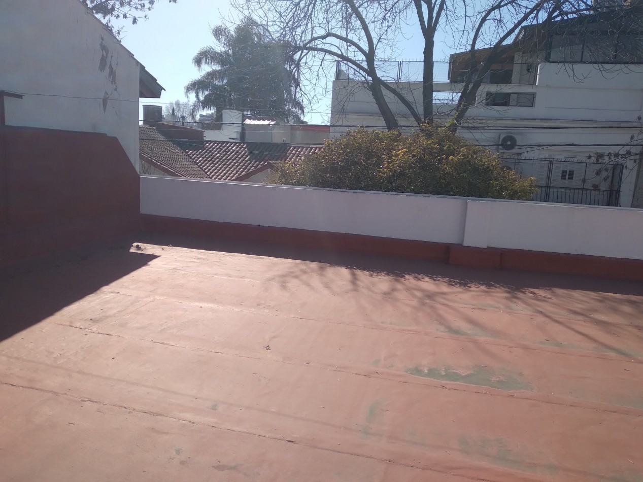 CASA EN VENTA CON JARDÍN Y PARRILLA PASAJE ENRIQUE DE VEDIA 2200