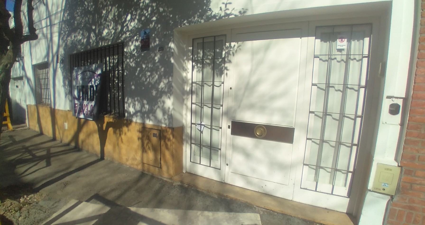 CASA EN VENTA CON JARDÍN Y PARRILLA PASAJE ENRIQUE DE VEDIA 2200