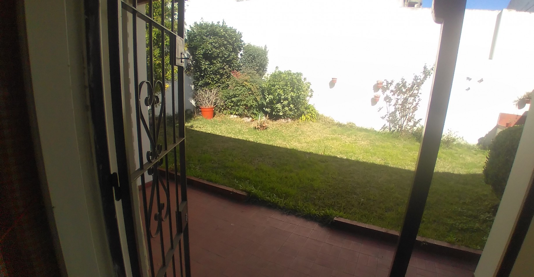 CASA EN VENTA CON JARDÍN Y PARRILLA PASAJE ENRIQUE DE VEDIA 2200