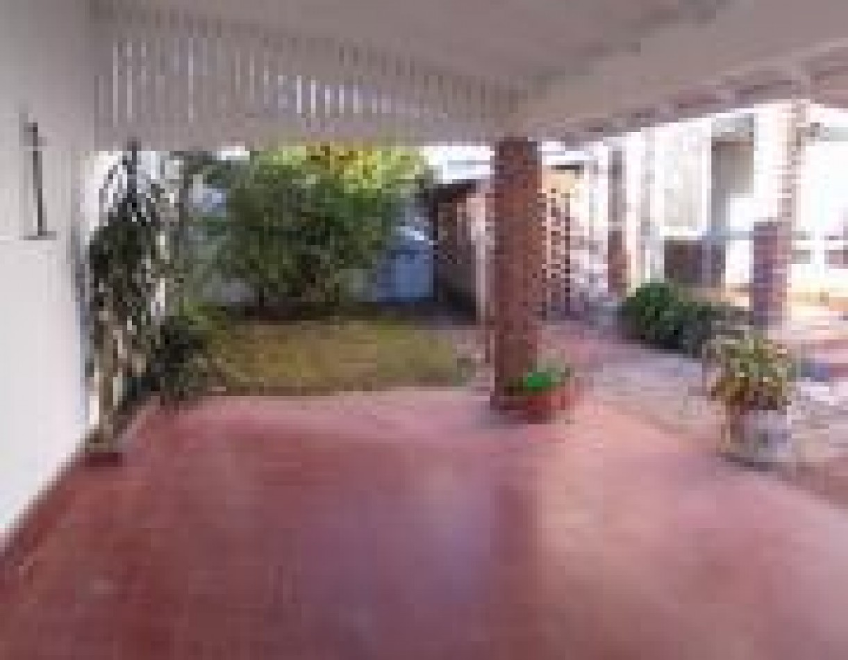chalet 5 ambientes en La Lucila