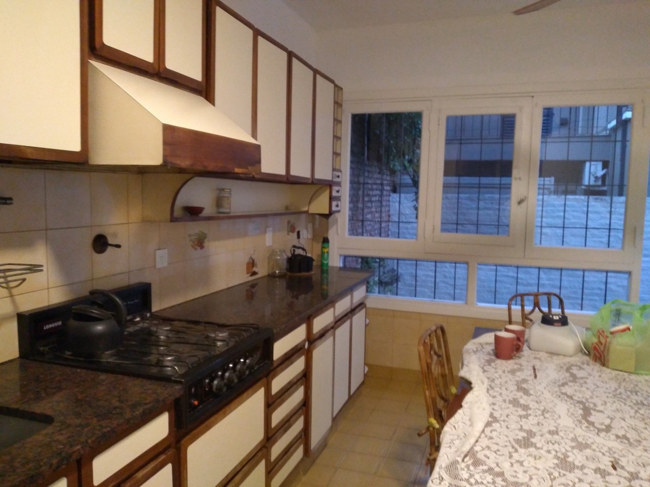 chalet 5 ambientes en La Lucila