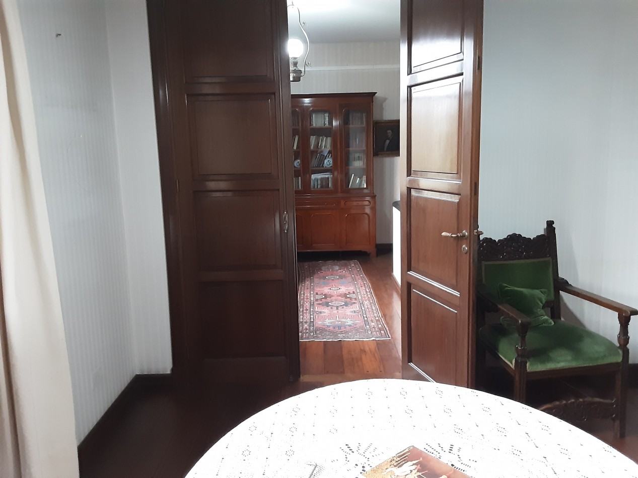 SAN ISIDRO LIBERTADOR AL RIO- CHALET EUROPEO- 6 AMBIENTES 