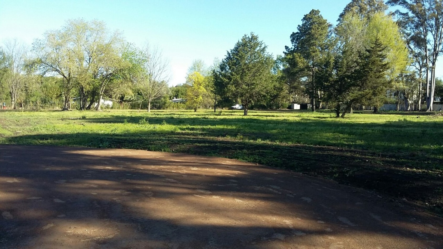 LOTE CON MEJORAS PARA MULTIFAMILIAR-CONDOMINIOS-BARRIO ABIERTO GARIN-ESCOBAR (Km38)