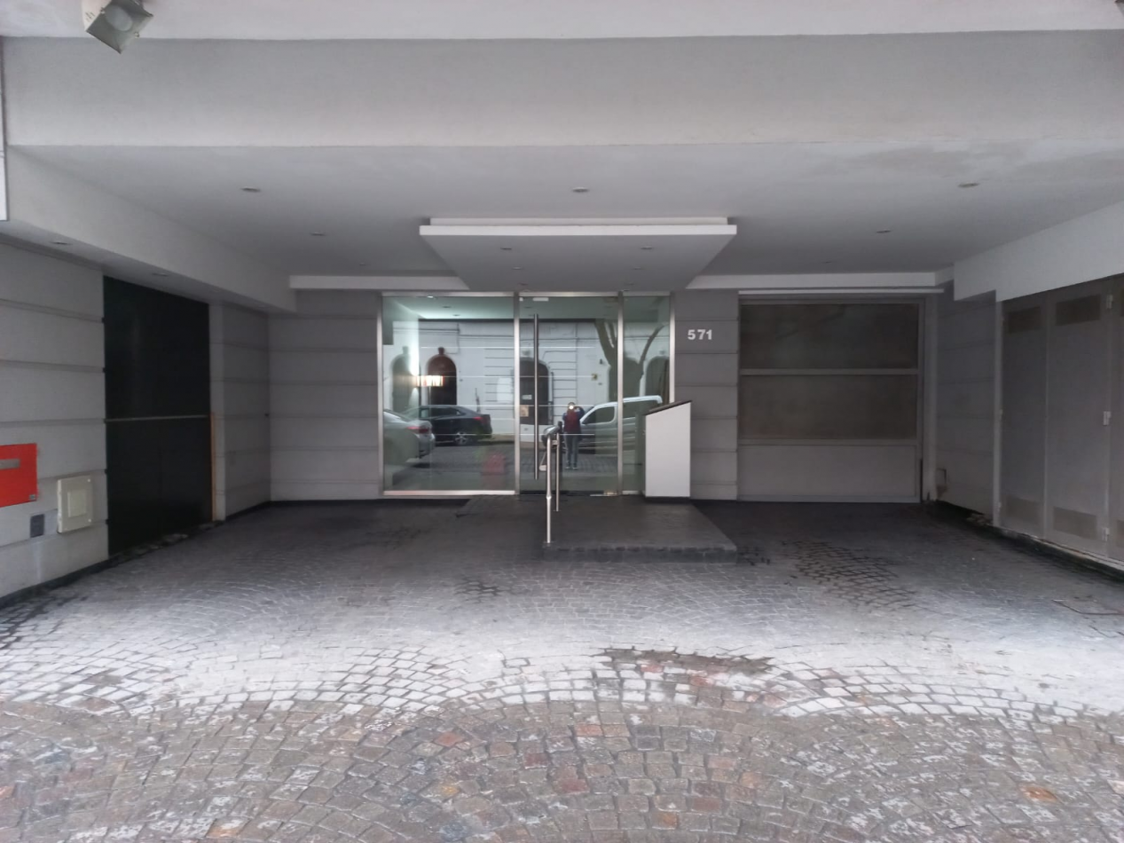 HERMOSO DUPLEX EN CABALLITO SUR CON COCHERA- 9 años