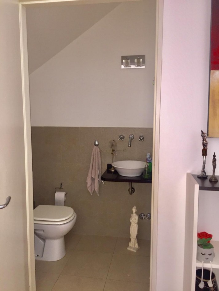 HERMOSO DUPLEX EN CABALLITO SUR CON COCHERA- 9 años